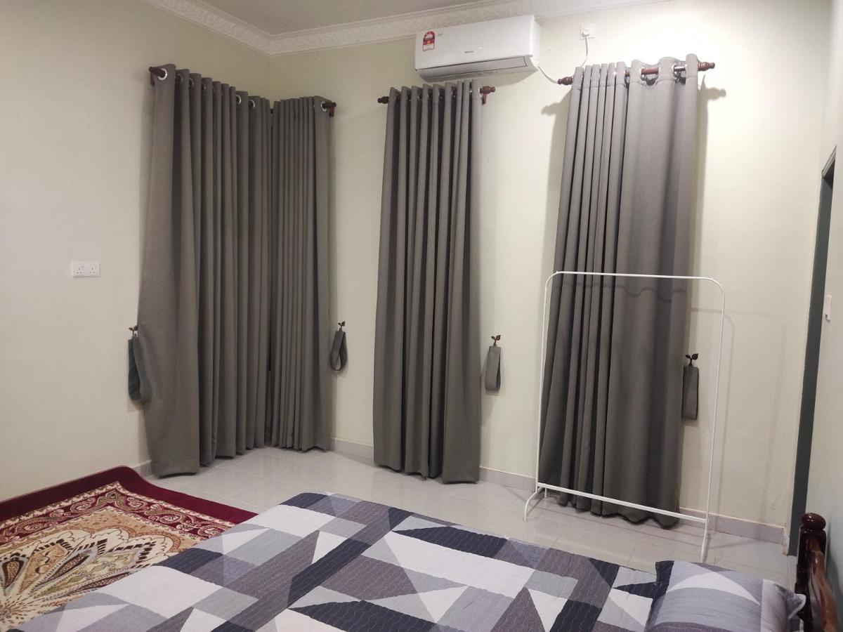 Homestay Yasmeen Marang Bagian luar foto